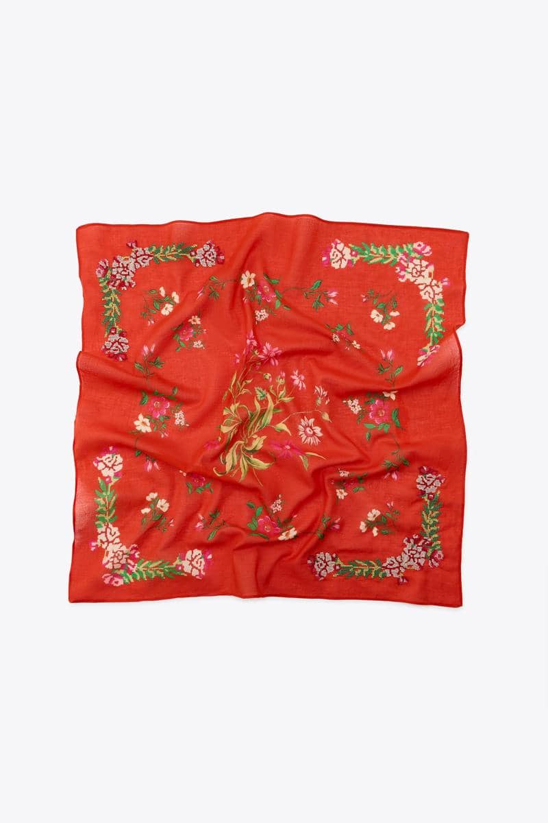 zara.com4.jpg, 1. Printed Scarf with Silk, 2. Embroidered Printed Scarf, 3. Contrast Floral Print Scarf , 4. Embroidered Cotton Scarf, 5. Stone Print Scarf
