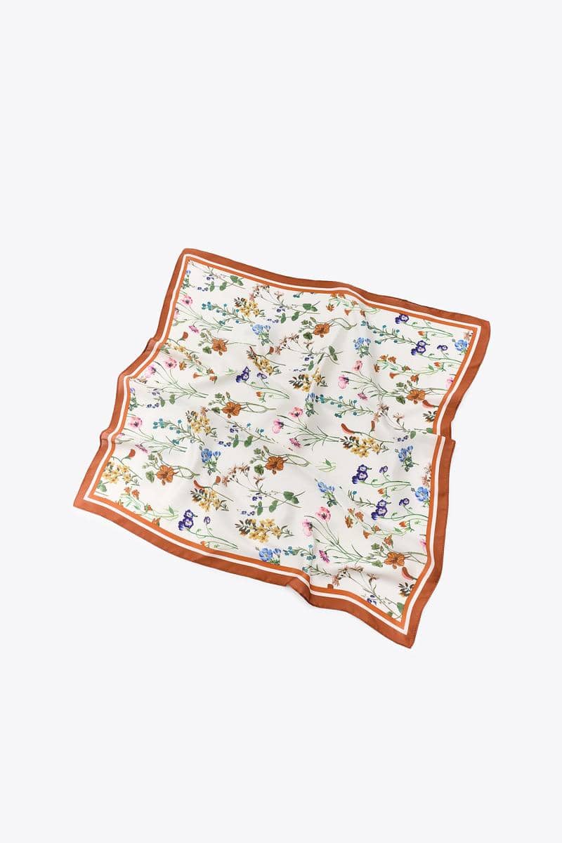 zara.com3.jpg, 1. Printed Scarf with Silk, 2. Embroidered Printed Scarf, 3. Contrast Floral Print Scarf , 4. Embroidered Cotton Scarf, 5. Stone Print Scarf