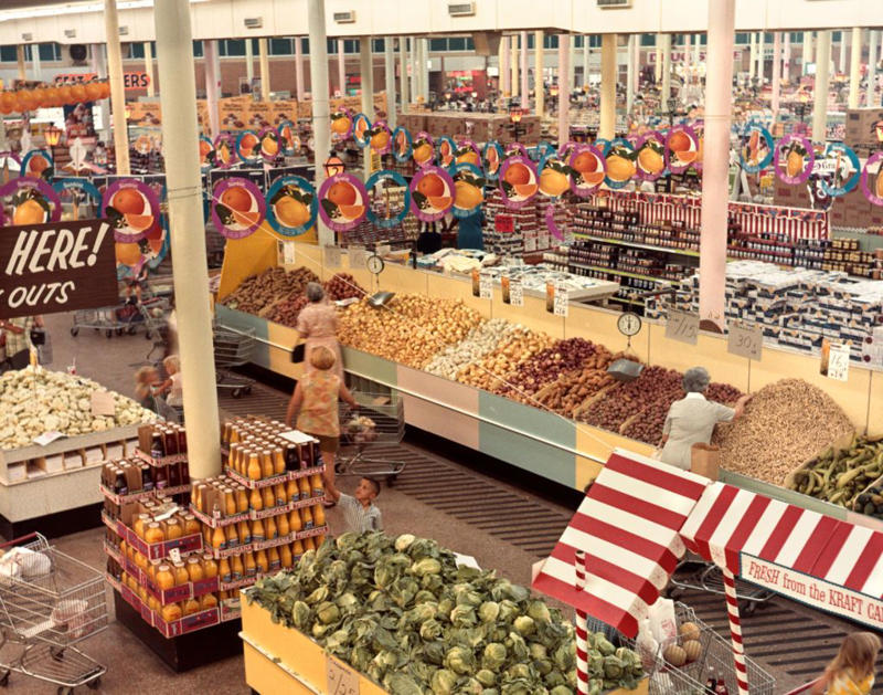 Circa 1960s: Stores Start Getting Larger 1) 1915: General Store for Locals, 3) Circa 1930s: Prices by the Bargain, 6) 1945: Grocery Cart Strollers, 7) Circa 1950: Kroger Expands, 8) Circa 1950s: A Place to Socialize, 10) 1956: The Soda Bar, 11) 1956: A Family Shopping Outing, 12) Circa 1960s: Stores Start Getting Larger, 13) Circa 1960s: The Evolution of the Grocery Bag, 14) Circa 1960s: Don't Forget the Candy, 15) Circa 1960s: Bag it Up, 16) Circa 1960s: Countless Checkout Counters, 17) 1962: The Original Curbside Pickup, 18) 1968: Shopping Carts for the Mid-Century Modern Era, 19) 1968: Underground Markets, 21) 1976: Grand Opening, 22) 1980s: Big-Box is Here to Stay, 23) 1985: The Manhattan Grocery Store, 24) 1995: Kids in the Shopping Cart, 26) Circa 1990s: Don't Forget the CD Section, 27) 1990: Grocery Shopping Made Easy, 28) 1996: Sales! Sales! Sales!