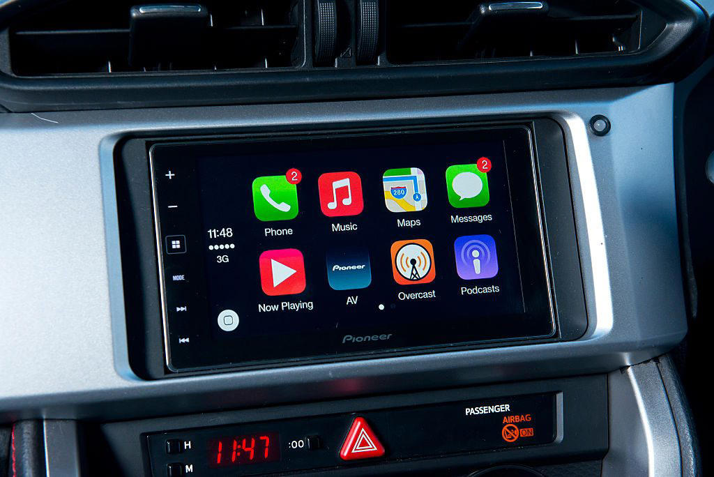 Smartphone integration Blind-spot monitoring, Back-seat reminders, Modern car driver and child rear-view mirror, Conversation mirror, Smartphone integration, Drowsiness detector, Adaptive cruise control, Tire pressure monitoring systems