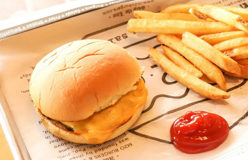 Pennsylvania: Hamburger, M2O Burgers & Salads, Philadelphia 54. Tennessee: Dyer's Single, Dyer's Burgers, Memphis, 53. Alabama: hamburger, Dub's Burgers, Athens, 52. Connecticut: The Original Burger, Louis' Lunch, New Haven, 51. California: Steakburger, The Apple Pan, Los Angeles, 50. Iowa: hamburger, B-Bops, various locations, 49. Maine: hamburger, Black Cow, Portland, 48. New Jersey: hamburger, White Manna, Hackensack, 47. New Hampshire: hamburger, Gilley’s Diner, Portsmouth, 46. Massachusetts: Hamburg, White Hut, West Springfield, 45. California: hamburger, In-N-Out Burger, various locations, 44. District of Columbia: Farmhouse Burger, Good Stuff Eatery, Georgetown, 43. Mississippi: Slugburger, Latham's Hamburger Inn, New Albany, 42. Utah: Big Ben, Burger Bar, Roy, 41. Wisconsin: hamburger, Sobelman's Pub & Grill, Milwaukee, 40. Wyoming: The Liberty Burger, Liberty Burger, Jackson, 39. Illinois: House-blend prime beef burger, Butcher & The Burger, Chicago, 38. Arizona: The Standard at The Stand Arcadia Burger Shoppe, Phoenix, 37. Colorado: Cricket Burger, The Cherry Cricket, Denver, 36. New York: Luger burger, Peter Luger Steakhouse, New York City, 35. Delaware: FTC, Farmer & the Cow, Wilmington, 34. Minnesota: Jucy Lucy, Matt’s Bar, Minneapolis, 33. Pennsylvania: hamburger, M2O Burgers & Salads, Philadelphia, 32. South Carolina: Classic, Big Gun Burger Shop, Charleston, 31. Idaho: The Classic, Holy Cow!, Nampa, 30. Kansas: House Burger, Dempsey's Burger Pub, Wichita, 29. Missouri: hamburger, Town Topic, Kansas City, 28. Nebraska: The Original, Cheeseburgers, Omaha, 27. New Mexico: Rustic, Rustic On The Green, Albuquerque, 26. Indiana: Smash burger, Workingman’s Friend, Indianapolis, 25. Vermont: Worthy Burger, Worthy Burger, South Royalton and Woodstock, 24. Arkansas: traditional hamburger, Hugo's, Fayetteville, 23. Texas: Tookie's Burger, Tookie's Hamburgers & More, Kemah, 22. Nevada: Plain Jane, Beefy's, Reno, 21. Georgia: Green Truck Classic, Green Truck Pub, Savannah, 20. New York: hamburger, All-American Hamburger Drive-In, Massapequa, 19. North Dakota: Carport, Sickies Garage Burgers & Brews, various locations, 18. Michigan: sliders, Motz’s Burgers, Detroit, 17. Michigan: Ground Round, Miller’s Bar, Dearborn, 16. Florida: hamburger, Mac's Drive-Thru, Gainesville, 15. West Virginia: Oscar, Oscar’s Breakfast, Burgers & Brews, Barboursville, 14. North Carolina: hamburger, Brooks’ Sandwich House, Charlotte, 13. Kentucky: The Purist, Bard's Burgers & Chili, Covington, 12. Maryland: Hamburger, Burger Bros., Towson, 11. Oklahoma: single onion burger, Tucker's Onion Burgers, various locations, 10. Rhode Island: Stanley Burger, Stanley’s Famous Hamburgers, Central Falls, 9. Virginia: Beauvine, Beauvine Burger Concept, Richmond, 8. Oregon: The Original 100, Hwy 101 Burger, Lincoln City, 7. Ohio: hamburger, Kewpee Hamburgers, Lima, 6. Hawaii: hamburger, Kua Aina Sandwich Shop, Haleiwa, 5. Alaska: The Burger Stop, Tommy's Burger Stop, Anchorage, 4. Montana: Hamburger, The Burger Drive, Billings, 3. Washington: Seattle Classic, Von's 1000 Spirits, Seattle, 2. Louisiana: Butcher Burger, Cochon Butcher, New Orleans