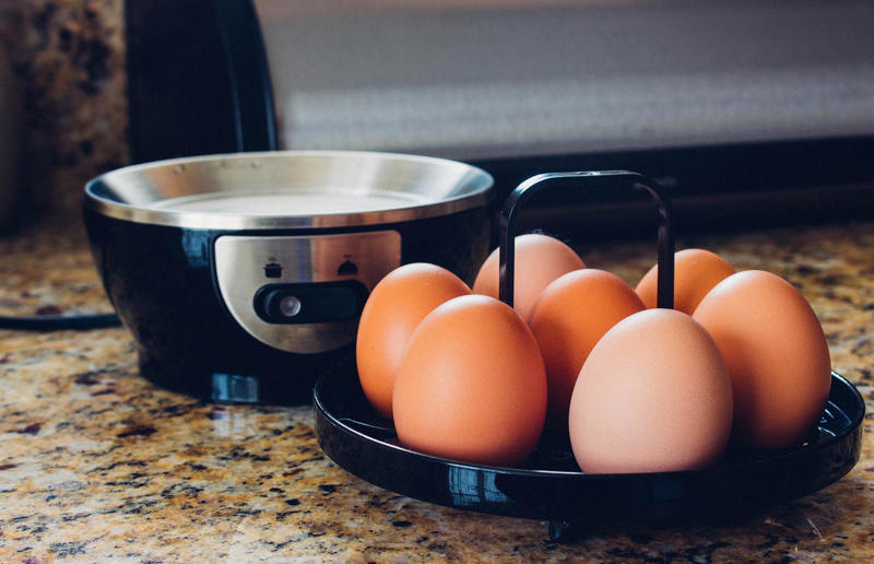 Electric egg boiler 29. Microwave egg poacher, 28. Garlic crusher, 27. Electric juicer, 26. Meat-shredding claws, 25. Electric egg boiler, 24. Salad spinner, 23. Yolk separator, 22. Burger press, 21. Hot dog maker, 20. Electric can opener, 19. Avocado keepers, 18. Yogurt maker, 17. Herb keeper, 16. Mandoline slicer, 15. Breakfast sandwich maker, 14. Whipped cream dispenser, 13. Herb scissors, 12. Spiralizer, 11. Strawberry huller, 10. Fancy cocktail set, 9. Electric kitchen knife, 8. Bacon press, 7. Popcorn maker, 6. Electric salt and pepper grinders, 5. Cupcake/muffin maker, 4. Carrot sharpener, 3. Melon baller, 2. Pizza scissors