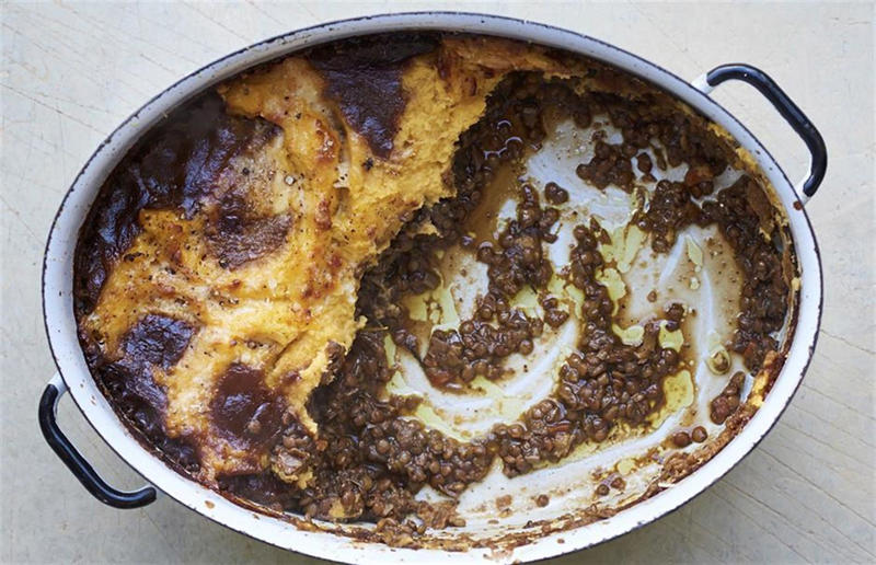 Mushroom and lentil pie Feel-good food everyone will adore, French toast-style bacon crumpets, Mozzarella and tomato bread, Chicken soup and dumplings, Roasted pork belly with pears and thyme, Mushroom and lentil pie, Smoked sausage pasta, Slow-cooked chicken with a crisp corn crust, Saffron chicken korma, Spiced pumpkin, olive oil and orange cake, Easy chocolate torte, Sticky cinnamon buns, Hot chocolate cake