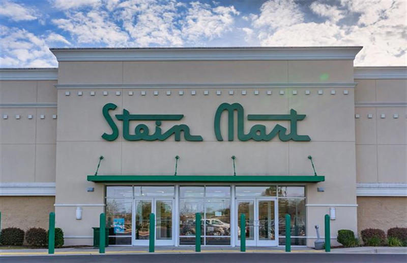 Beloved US stores that have closed their doors, Tower Records, Pets.com, Circuit City, Blockbuster, The Bon-Ton, Toys R Us, Stein Mart, Lord &amp; Taylor, Stage Stores, Family Video, Fry's Electronics, Woolworth's