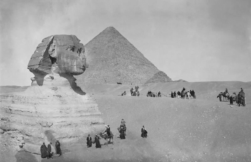 Incredible attractions and how they’ve changed, Arc de Triomphe, Paris, France, Hollywood sign, Los Angeles, California, USA, Times Square, New York City, New York, USA, Eiffel Tower, Paris, France, Taj Mahal, Agra, India, Colosseum, Rome, Italy, Great Sphinx of Giza, Egypt, Brandenburg Gate, Berlin, Germany, Stonehenge, Salisbury, England, UK, Chichen Itza, Yucatan, Mexico, Duomo, Milan, Italy, Tower Bridge, London, England, UK, Acropolis, Athens, Greece, Statue of Liberty, New York City, New York, USA, Houses of Parliament, London, England, UK, Washington Monument, Washington DC, USA, Giant’s Causeway, Co. Antrim, Northern Ireland, UK, Niagara Falls, Ontario, Canada, Forbidden City, Beijing, China, Hagia Sophia, Istanbul, Turkey, Table Mountain, Cape Town, South Africa, Machu Picchu, near Cusco, Peru, Neuschwanstein Castle, near Fussen, Germany, Angkor Wat, Siem Reap, Cambodia, Sagrada Familia, Barcelona, Spain, Grand Palace, Bangkok, Thailand, Circular Quay, Sydney, Australia, Copacabana, Brazil, Senbon Torii, Kyoto, Japan