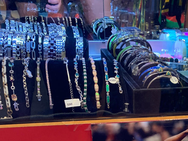 I wait to buy jewelry and watches until I'm off the ship.