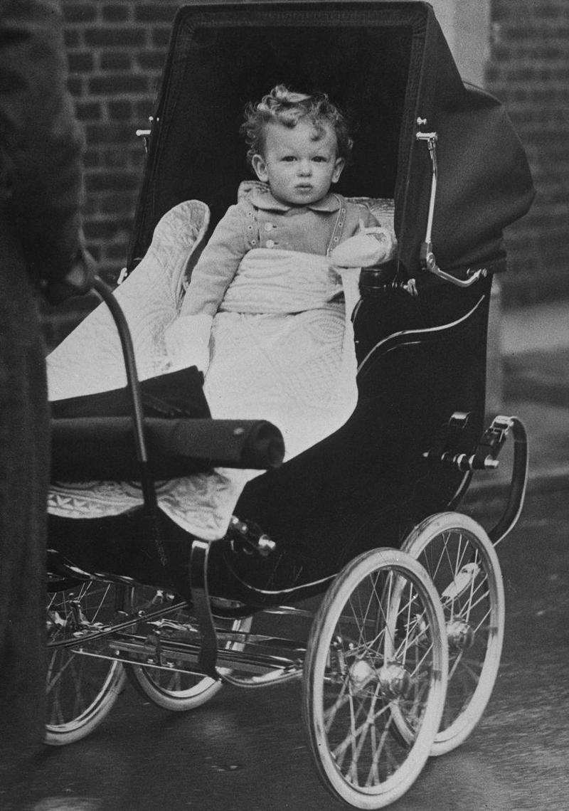 2) 1937