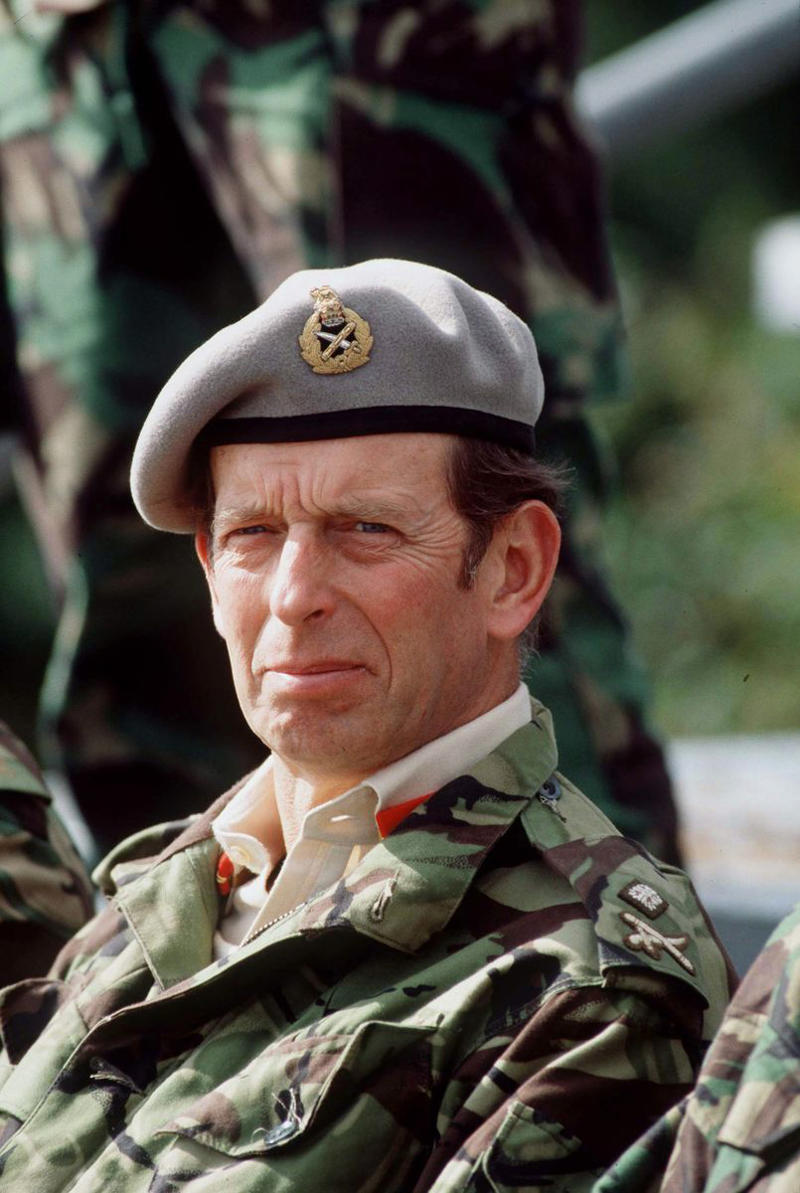 26) 1992