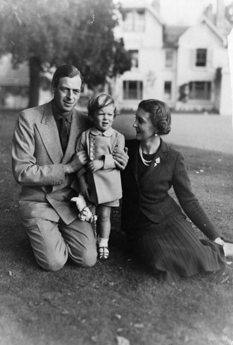 3) 1937