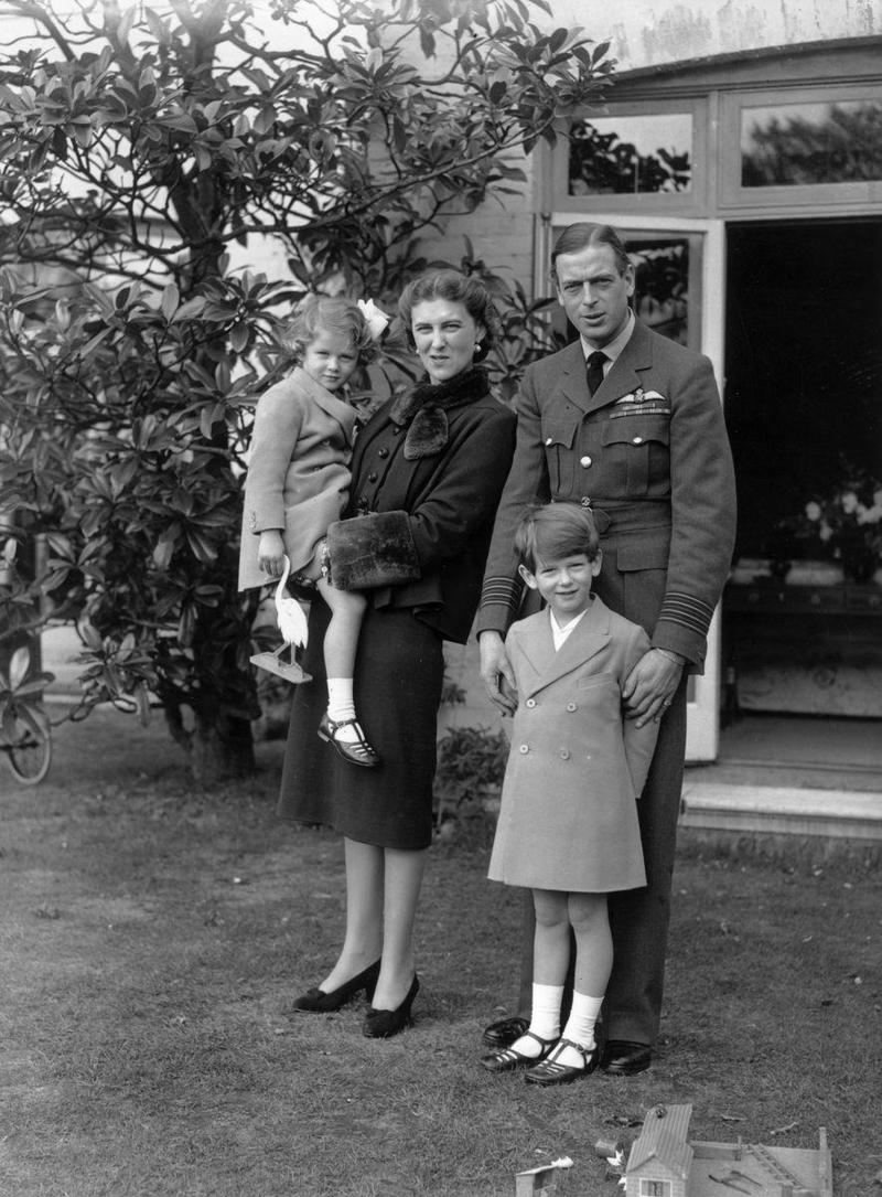 5) 1940