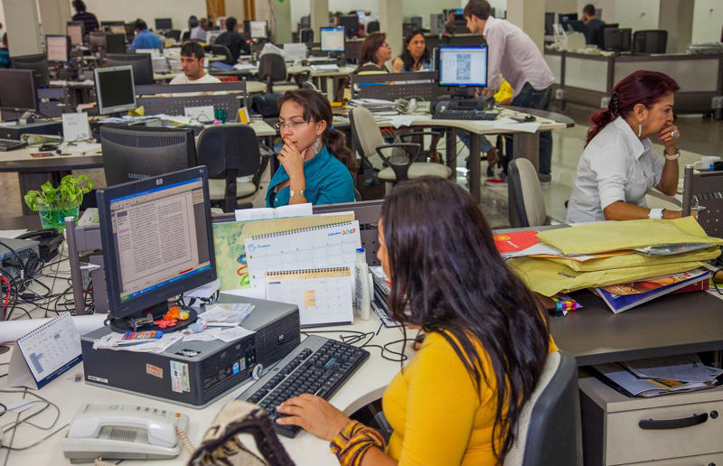 Nations with the largest and smallest gender pay gaps, India: 48.1%, South Korea: 31.2%, South Africa: 30%, Japan: 21.3%, Canada: 17.1%, USA: 17%, Mexico: 16.7%, Finland: 15.3%, UK: 14.5%, Switzerland: 13.8%, Germany: 13.7%, Netherlands: 13.2%, China: 12.6%, Austria: 12.2%, France: 11.6%, Brazil: 11.1%, Australia: 9.9%, Iceland: 9.7%, New Zealand: 9.2%, Poland: 8.7%, Spain: 8.1%, Ireland: 7.3%, Malaysia: 7.3%, Sweden: 7.2%, Singapore: 6%, Italy: 5.7%, Denmark: 5.6%, Norway: 4.5%, Colombia: 1.9%
