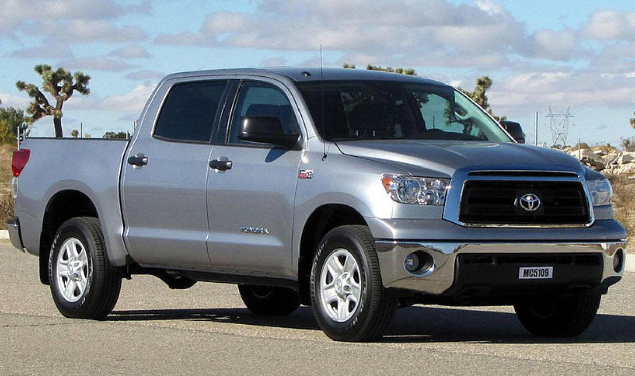 A Tundra Pulled A 300,000-Pound Space Shuttle These Pickups Can Do Just About Anything & Keep Going Forever, Toyota Tacoma (1995–2004), Chevrolet Silverado 1500 (2007–2014), Toyota Tundra (2000–2006), Ford F-250 Super Duty With 6.7L Power Stroke (2011–2016), Ford F-150 (1989–1997), Nissan Frontier (2004–2015), Toyota Tundra (2007–2021), Chevrolet Silverado 2500HD With Duramax Diesel (1999–2006), Toyota Hilux (2005–2015), Ford F-150 With 3.5L EcoBoost (2015–2020), Toyota Pickup (1984–1989), Ram 3500 With Cummins Diesel (2003–2012), Honda Ridgeline (2016–2023), Toyota T100 (1993–1997), GMC Sierra 2500HD (2000–2006), Ford Ranger (Global Market, 2005–2021), Toyota Tacoma (2016–2022)