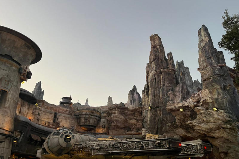 Star Wars: Rise of the Resistance, Indiana Jones Adventure, Buzz Lightyear Astro Blasters, Radiator Springs Racers, Millennium Falcon: Smuggler's Run, Monsters, Inc. Mike &amp; Sulley to the Rescue, Snow White's Enchanted Wish, Pirates of the Caribbean, Alice in Wonderland, It's A Small World, The Little Mermaid ~ Ariel's Undersea Adventure