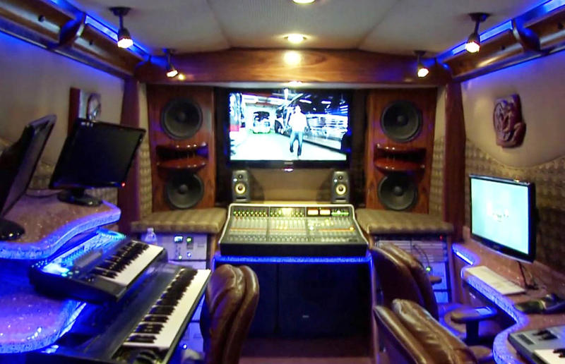 Timbaland's mobile music studio The most amazing celebrity homes on wheels, Tom Hanks' bespoke Airstream, Jason Momoa’s EarthRoamer home, John Mayer's luxury expedition truck, Jamie Foxx's studio on wheels, Leonardo DiCaprio's motorhome mansion, Mariah Carey's mobile party pad, Simon Cowell's high-tech trailer, Timbaland's mobile music studio, Vin Diesel's opulent custom motorhome, Will Smith's 'The Heat', Jennifer Lopez's 'Lux Lounge', Matthew McConaughey’s vintage Airstream