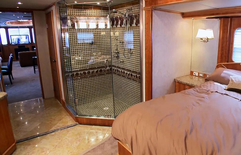 Leonardo DiCaprio's motorhome mansion The most amazing celebrity homes on wheels, Tom Hanks' bespoke Airstream, Jason Momoa’s EarthRoamer home, John Mayer's luxury expedition truck, Jamie Foxx's studio on wheels, Leonardo DiCaprio's motorhome mansion, Mariah Carey's mobile party pad, Simon Cowell's high-tech trailer, Timbaland's mobile music studio, Vin Diesel's opulent custom motorhome, Will Smith's 'The Heat', Jennifer Lopez's 'Lux Lounge', Matthew McConaughey’s vintage Airstream