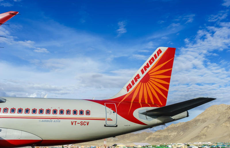 Air India (1932) Aviation giants, Air India (1932), Cubana (1929), LATAM Airlines (1929), Hawaiian Airlines (1929), LOT Polish Airlines (1928), Iberia (1927), Air Serbia (1927), American Airlines (1926), Delta (1925), Finnair (1923), Qantas (1920), British Airways (1919), Avianca (1919), KLM (1919)