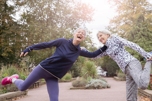 Ages 18-39: 43 seconds, Ages 40-49: 40 seconds, Ages 50-59: 37 seconds, Ages 60-69: 30 seconds, Ages 70-79: 18 seconds. 80+: 5 seconds