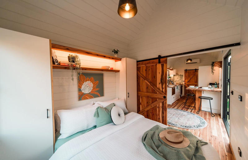 Settler tiny house Roam sweet home, Teewah 8.4, Tiny floating home, Settler tiny house, Casa Ojalá, Scandinavian modular home, Prefabricated treehouse, The Lee by Movable Roots, Koda Concrete, ÁPH80 portable home, Ingenius relocatable cabin