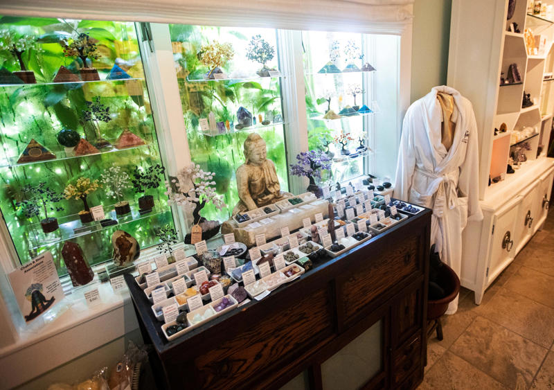 Spring into history, Welcome to The Heitman Hotel, A series of new owners and names, Meet the current owners, The property today, In the garden, Let’s eat, From spa services and weddings to yoga and guest rooms, A first in decades