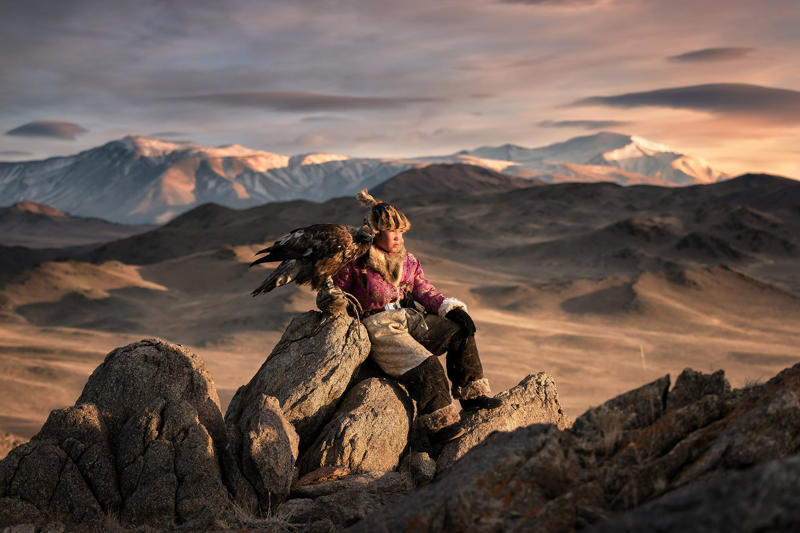Evolving with the environment, Oxygen levels are crucial for reproduction, Low oxygen levels, Evolutionary adaptation, Unique features, Good oxygen distribution, Adapted generations, Over 3,500 meters above sea level, High oxygen saturation, Without burdening the heart, Stronger hearts, A genetic trait that originated about 50,000 years ago, A gene mutation, Other associated factors, Cynthia Beall, author of the study