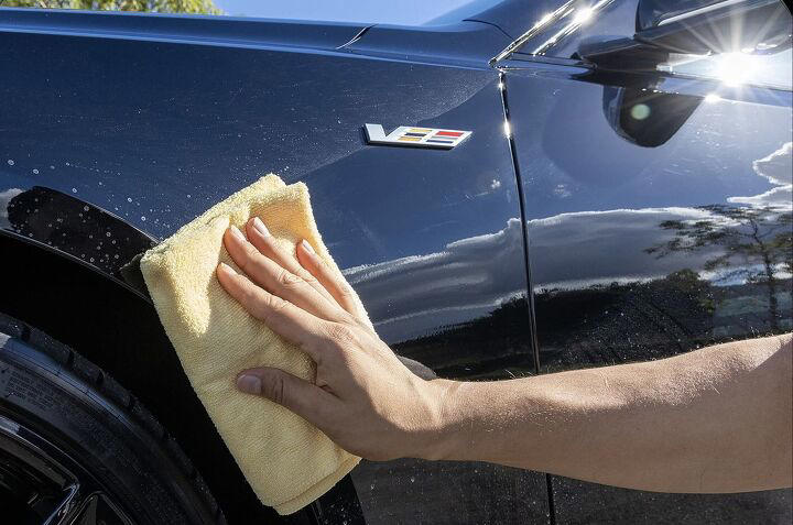 1. Editor's Pick: Meguiar's Ultimate Waterless Wash & Wax, 2. Best High End Wash: Chemical Guys Hyper Concentrated Waterless Car Wash & Wax, 3. Aero Cosmetics Wet or Waterless Car Wash Wax Kit, 4. Griot's Garage Spray-On Car Wash, 5. OPT Optimum No Rinse Wash & Wax, 6. Rain-X Waterless Car Wash and Rain Repellent, 7. DualPolymer Waterless Car Wash, 8. Mothers California Gold Waterless Wash & Wax