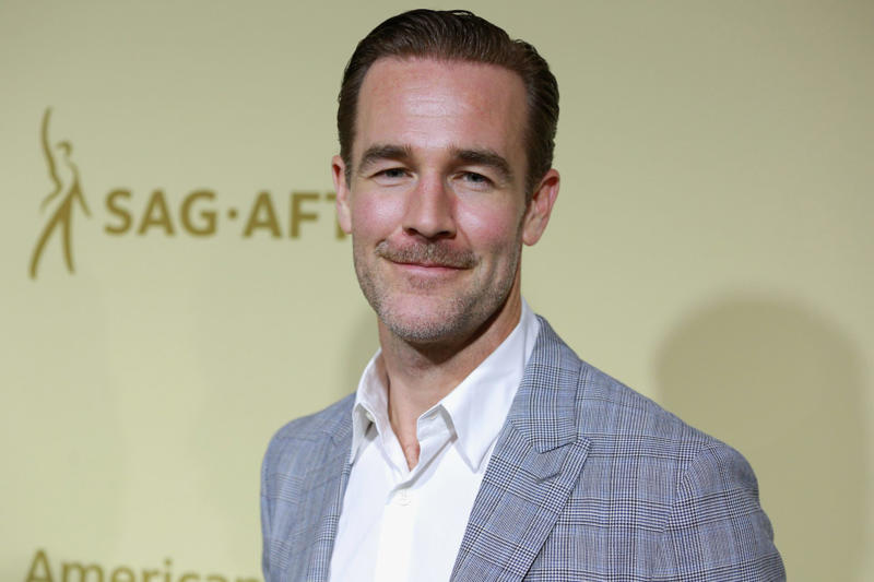 Optimistic, despite everything Do you remember James Van Der Beek?, Mass phenomenon, I was aiming to be an athlete but..., Great debut, Dawson arrived and with him came fame, The peak of his career, First marriage, Second time was the charm, The big announcement, Family comes first, Five more!, 'What you want most is to take care of your children', Five miscarriages, Learning from the hardships, Very active on social media, And the job?, His best role: being a dad, The 'Stifler syndrome'