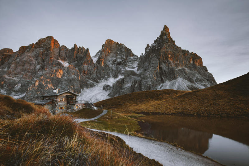 Eight travel trends in 2025, Gen Z sets the tone, Detour destinations, Example: Girona, Spain, Goods getaways, Example: Uji, Japan, The all-inclusive era, Example: AVA Resort, Cancun, Example: The Fontainebleau Las Vegas, USA, JOMO travel (Joy of Missing Out), Example: The Old Millhouse, Dalkeith, Scotland, The phenomena-list, Example: Synchronous fireflies in Gatlinburg, Tennessee, Set-jetting, Example: Dubai