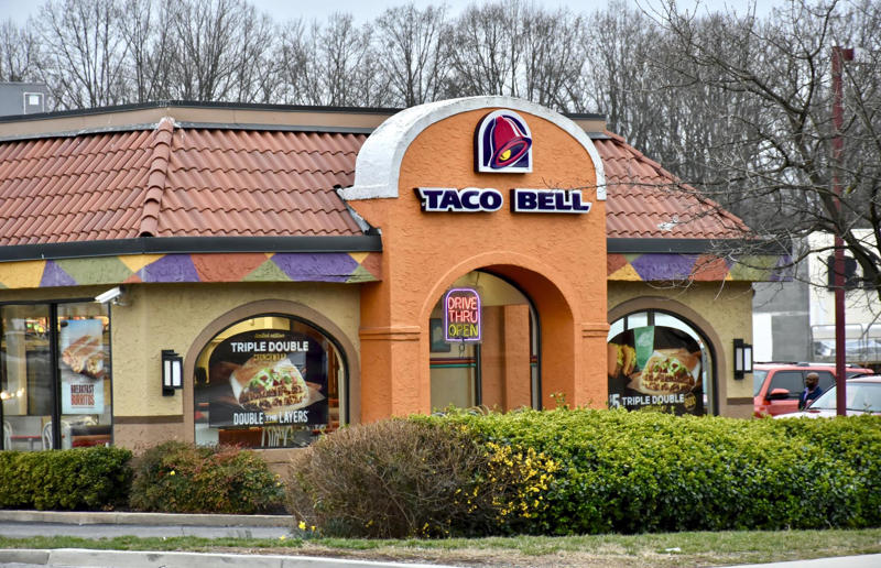 Taco Bell The name game, Mitsubishi, Coca-Cola, Nintendo, Taco Bell, Starbucks, Microsoft