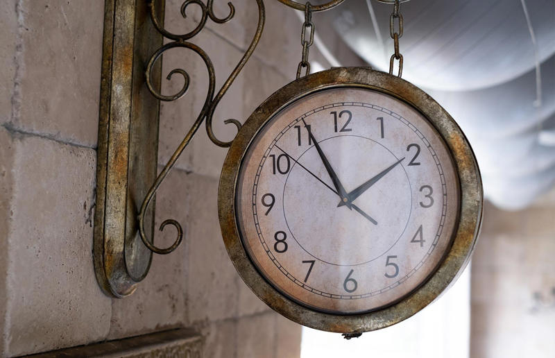 Mechanical clocks: 1200 – 1600s These classic home items date back decades and more, Home security systems: 1966, Non-stick frying pans: 1961, Tupperware: 1942, Sputnik chandeliers: 1939, Trampolines: 1936, Slow cookers: 1936, Microwaves: 1933, Reclining sofas and chairs: 1929, Electric blenders: 1919, Coffee filters: 1908, SodaStream: 1903, Loudspeakers: 1876, Vacuum cleaners: 1860, Mason jars: 1858, Bread bins: 1800s, Upholstered headboards: 1600s, Conservatories: 1500s, Sunburst mirrors: 1400s, Standing desks: 1400 – 1500s, Apothecary chests: 1400s, Mechanical clocks: 1200 – 1600s, Four-poster beds: 1200s – 1500s, Velvet sofas: 750 AD, Curtains: 200 – 600 AD, Kilim rugs: 400 – 500 BC, Underfloor heating: 350 BC, Mosaic tiles: Mesopotamia era (3000 BC), Quilts: Ancient Egypt (3400 BC), Cushions: 7000 BC