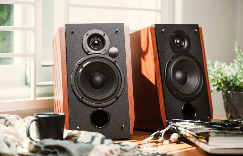Loudspeakers: 1876 These classic home items date back decades and more, Home security systems: 1966, Non-stick frying pans: 1961, Tupperware: 1942, Sputnik chandeliers: 1939, Trampolines: 1936, Slow cookers: 1936, Microwaves: 1933, Reclining sofas and chairs: 1929, Electric blenders: 1919, Coffee filters: 1908, SodaStream: 1903, Loudspeakers: 1876, Vacuum cleaners: 1860, Mason jars: 1858, Bread bins: 1800s, Upholstered headboards: 1600s, Conservatories: 1500s, Sunburst mirrors: 1400s, Standing desks: 1400 – 1500s, Apothecary chests: 1400s, Mechanical clocks: 1200 – 1600s, Four-poster beds: 1200s – 1500s, Velvet sofas: 750 AD, Curtains: 200 – 600 AD, Kilim rugs: 400 – 500 BC, Underfloor heating: 350 BC, Mosaic tiles: Mesopotamia era (3000 BC), Quilts: Ancient Egypt (3400 BC), Cushions: 7000 BC