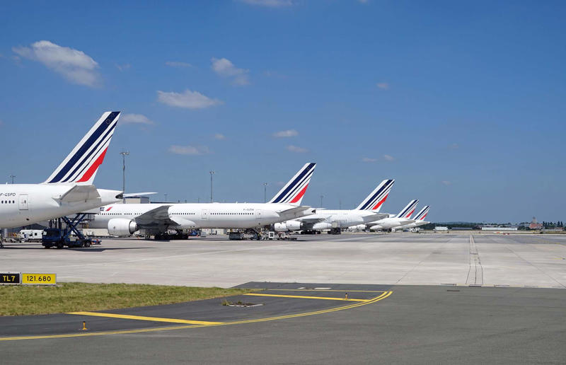 Find out how well you know your logos, This logo belongs to…, Alaska Airlines, United Airlines, Air Canada, Frontier Airlines, British Airways, American Airlines, Air France, Southwest Airlines, Delta Air Lines, Lufthansa, Singapore Airlines, Thai Airways