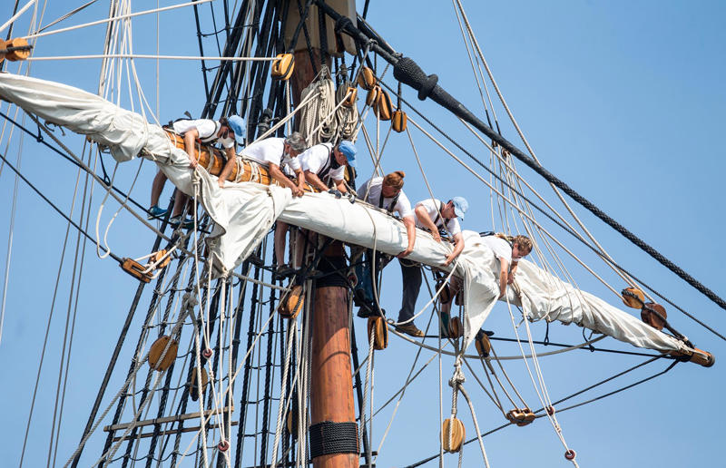 All aboard, Mayflower II, Plymouth, Massachusetts, USA, HMS Victory, Portsmouth, England, UK, USS Wisconsin, Norfolk, Virginia, USA, L'Hermione, Rochefort, France, HMS Belfast, London, England, UK, Alexander von Humboldt, Bremen, Germany, RRS Discovery, Dundee, Scotland, UK, USS Midway, San Diego, California, USA, Vasa, Stockholm, Sweden, Royal Yacht Britannia, Edinburgh, Scotland, UK, USS Constitution, Boston, Massachusetts, USA, Cap San Diego, Hamburg, Germany, Golden Hind, London and Brixham, Devon, England, UK, Mary Rose, Portsmouth, England, UK, Mikasa, Yokosuka, Japan, SS Great Britain, Bristol, England, UK, Museum of the Viking Age, Oslo, Norway, Queen Mary, Long Beach, California, USA, Raddampfer Kaiser Wilhelm, Lauenburg, Germany, QE2, Dubai, UAE, Cutty Sark, London, England, UK