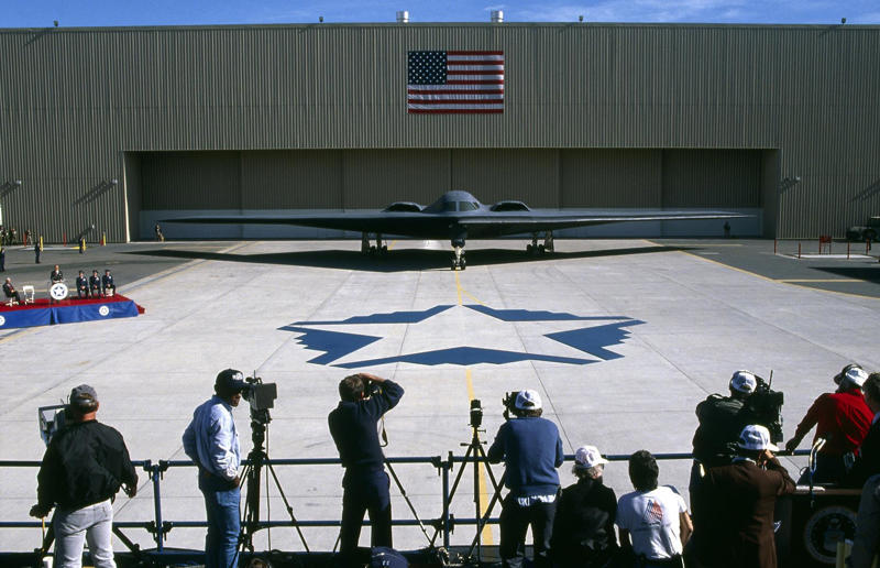 1988: Stealth bomber unveiled The decade that made America great again, 1980: The miracle on ice, 1980: Reagan promises to make America great again, 1980: John Lennon murdered, 1981: President Reagan shot, 1981: First space shuttle launched, 1981: MTV launched, 1982: America mourns 'The man in the water', 1982: Jane Fonda single-handedly creates the fitness industry, 1982: Vietnam Veteran Memorial dedication, 1983: The CD revolution begins, 1983: The US invades Grenada, 1983: Thriller aired, 1984: LA Olympics, 1984: A stellar year for music, 1985: New Coke fails the taste test, 1985: Rock Hudson dies of AIDS, 1985: The first version of Windows released, 1986: Space Shuttle Challenger disaster, 1986: Hands Across America unites the nation, 1986: Mike Tyson becomes the youngest ever champ, 1987: Golden Gate Bridge celebrates its 50th anniversary, 1987: Reagan implores Gorbachev to “Tear down this wall”, 1987: Greed is Good, 1988: Tragedy on the ice for US skater, 1988: Gangsta rap goes mainstream, 1988: Stealth bomber unveiled, 1989: Exxon Valdez oil spill, 1989: George W Bush declares war on crack