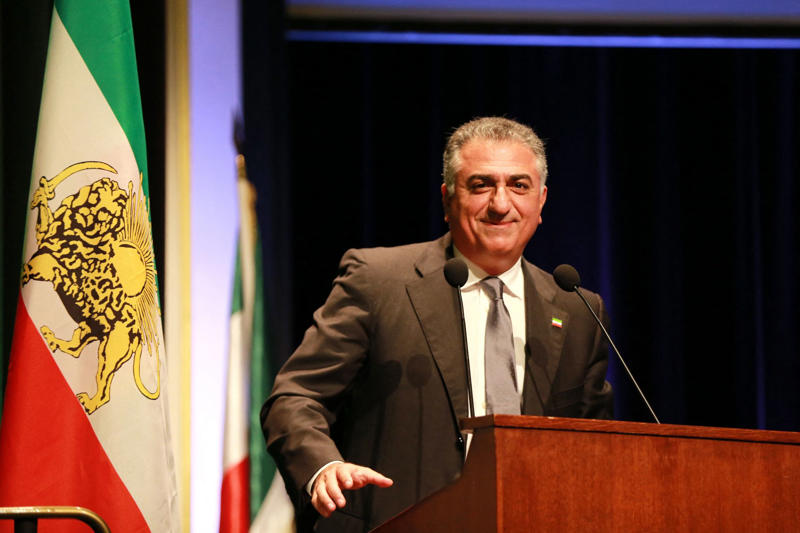 A new Shah of Persia? Is Iran a paper tiger?, The prince's speech, 'Put an end to this nightmare', 'Like a frightened rat', 'Inevitable' fall?, A path for democracy?, 'Above all politics', A unifying figure?, The last Shah, A CIA puppet?