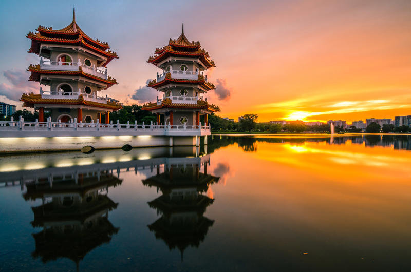 Chinese Garden, Singapore Basilica Cistern, อิสตันบูล, ตุรกี, บิกเบน, ลอนดอน, อังกฤษ, ชลาคาร Adalaj, อินเดีย, ปอร์โตเวเนเร, อิตาลี, อุทยาน Rodrigues Alves, บราซิล, Rani ki Vav, อินเดีย, วัดอรุณ, ไทย, ประตูชัยถนนออกัสตา, โปรตุเกส, ทัชมาฮาล, อินเดีย, ป้อมแดง, อินเดีย, น้ำพุเทรวี, อิตาลี, ติวานากู, โบลิเวีย, สเบตลา, ตูนิเซีย, ป้อมจิตตอร์, อินเดีย, สวนจีน สิงคโปร์, เปตรา จอร์แดน, ซุ้มประตูคอนสแตนติน, อิตาลี, Yaxchilán, เม็กซิโก, โรงอาบน้ำคาราคัลลา, อิตาลี, San Miguel de Allende, เม็กซิโก, วิหารโอลิมเปียนซูส กรุงเอเธนส์ ประเทศกรีซ, ถ้ำฟราซาสซี ประเทศอิตาลี, สุสานซิลลูสตานี ประเทศเปรู, สำนักแห่งเอเธนส์ ประเทศกรีซ, ลาซซาเรตโตแห่งอันโคนา ประเทศอิตาลี, วิหารเอเรคธีออน กรีซ, อนุสรณ์สถานแห่งชาติเดวิลโพสต์ไพล์ แคลิฟอร์เนีย, สุสานหลวง เปตรา จอร์แดน, ตูลุม, เม็กซิโก, แบมบะระ, อังกฤษ, บูดาเปสต์, ฮังการี, ป้อมอาเมร์, อินเดีย, มาชูปิกชู, เปรู, ตอสสาเดอมาร์, สเปน, สวน Gonaitei, ญี่ปุ่น, วิคโลว์, ไอร์แลนด์, ปาเลงเก, เม็กซิโก, Bethesda Terrace, นิวยอร์ก, สหรัฐฯ, โบสถ์ซานปิเอโตร, อิตาลี, สวนชา, มณฑลฉางซิง, จีน, มัสยิด Tin Mal, โมร็อกโก, ป่าสงวนแห่งชาติ Uinta-Wasatch-Cache, ยูทาห์, สหรัฐอเมริกา, ไดโกจิ, เกียวโต, ญี่ปุ่น, แอริโซนา, สหรัฐอเมริกา, อุทยานประวัติศาสตร์แห่งรัฐ Ward Charcoal Ovens ใกล้อีลี, เนวาดา, Vallone dei Mulini, อิตาลี, อุทยานแห่งรัฐสมิธ ร็อค, ออริกอน, สหรัฐอเมริกา, San Juan de Gaztelugatxe, สเปน, ป้อมรายครห์, อินเดีย, หอสังเกตการณ์ทะเลทรายแกรนด์แคนยอน, แอริโซนา, สหรัฐฯ, พระราชวังอิมพีเรียล, ญี่ปุ่น, ซากปราสาทเพนนาร์ด, สหราชอาณาจักร, ปราสาทอิวะคุนิ, ญี่ปุ่น, จังหวัดนางาโนะ, ญี่ปุ่น, วิหารพาร์เธนอน, กรีซ, ปราสาท Classiebawn, ไอร์แลนด์, เชฟชาอูน, โมร็อกโก, สวนชินจูกุ เกียวเอ็น, ญี่ปุ่น, ลักซอร์, อียิปต์, สะพานโบราณจั่วอิง, จีน, ปราสาท Torrechiara, อิตาลี, สวนราชพฤกษ์, ไทย, กำแพงเมืองจีน, ซากปรักหักพังจัตุรัสโรมัน, อิตาลี, ป้อม Lovrijenac, โครเอเชีย, กังหันลมพิทสโตน, บักกิงแฮมเชอร์, คาซามิลา, สเปน, ซากปรักหักพังของชาวมายันในซูนานตูนิช, เบลีซ, กัสเตลโนด์ ลา ชาแปล, ฝรั่งเศส, ปราสาทเบร์ลังกา เด ดูเอโร, สเปน, วิหารลักซอร์, อียิปต์, ประตูราชสีห์, ตุรกี, Trethevy Quoit, คอร์นวอลล์, Tinghir, โมร็อกโก, ปราสาทวอลซิน, เบลเยียม, ปาลาซโซ เวคคิโอ, อิตาลี, วิหารแห่งโพไซดอน, กรีซ, ไรน์แลนด์-พาลาทิเนต, เยอรมนี, แคนยอนเดอเชลลี, แอริโซนา, สหรัฐอเมริกา, นิวยอร์ก ซิตี้, จังหวัดคาโย, เบลีซ, ทิกัล, เอลเปเตง, กัวเตมาลา