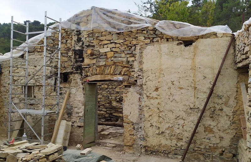 Remains of a ruin Meet the architects who transformed a 100-year-old ruin into a sustainable home, A meeting of minds, Shopping for a home, Rescuing a ruin, Crumbling but charming, Getting started, Seven garden terraces, Moving inside, Dismantling the roof, Remains of a ruin, Structural issues, Rebuilding the roof, Salvaging materials, Sealing the roof, Old meets new, Eco materials, Starting on the floors, Creating rooms, Insulation, insulation, insulation, Custom windows, Getting airtight, Plastering problems, Dressing the stone, Let there be light!, Laying the floors, Creating a cosy living room, A welcoming living space, Perfect for entertaining, DIY kitchen, An eco-conscious cooking spot, Polished bathroom walls, Ready for a spa session, A reclaimed patio, Breathtaking backyard views, Olives and lavender