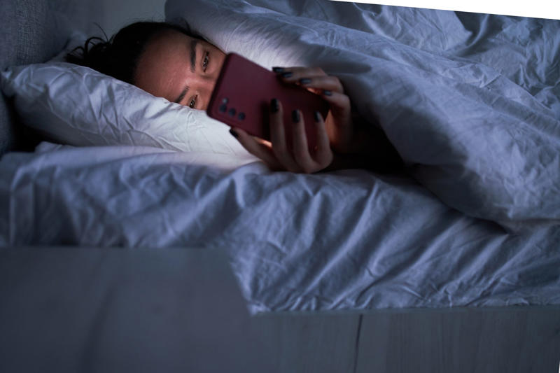 How to outrun jet lag, Adjust your sleep schedule before traveling, Eat healthy meals according to the local schedule, Stay awake... or go to sleep!, Use temperature to stay awake/go to sleep, Best practices during the flight, Try relaxation techniques, Melatonin..., Grounding?