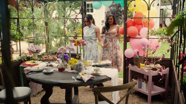 She was born in Ohio and has worked as a social worker., She shares Meghan with her ex-husband, Thomas Markle., She has a close relationship with Prince Harry., She was with Harry and Meghan during their 2023 car chase., She's Meghan's biggest supporter., She inspired Meghan's love of cooking—and is a great gift giver., She gets first dibs on samples from Meghan's lifestyle brand., She is a proud grandmother to Archie and Lilibet.