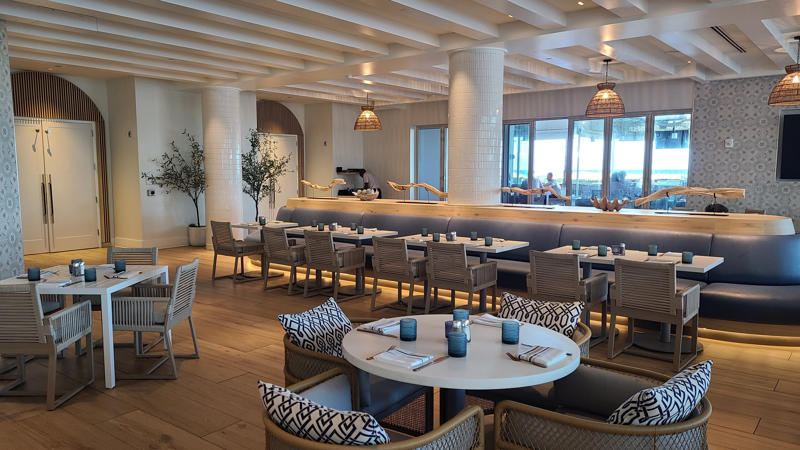 Açaí Day deal, What ales ya?, Beer‑paired dinner at Caretta Caretta, New Boca Raton fro-yo, Château La Nerthe wine dinner at Café Boulud, Cook with a Top Chef at Honeybelle, Prosecco Rosé is having a moment