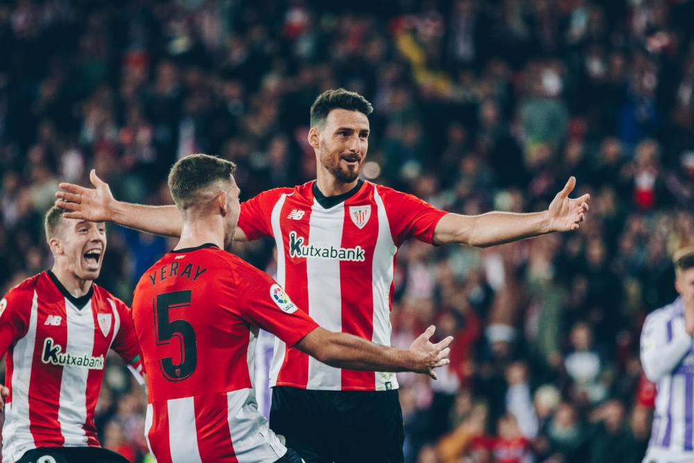 10. Aritz Aduriz – 158 Goals 20. Romelu Lukaku – 51 Headed Goals, 19. Guillaume Hoarau – 51 Headed Goals, 18. Olivier Giroud – 52 Headed Goals, 17. Sergio Ramos – 52 Headed Goals, 16. Harry Kane – 53 Headed Goals, 15. Islam Slimani – 53 Headed Goals, 14. Peter Crouch – 56 Headed Goals, 13. Zlatan Ibrahimovic – 58 Headed Goals, 12. Edinson Cavani – 58 Headed Goals, 11. Miroslav Klose – 58 Headed Goals, 10. Karim Benzema – 59 Headed Goals, 9. Mario Mandzukic – 60 Headed Goals, 8. Edin Džeko – 62 Headed Goals, 7. Aritz Aduriz – 63 Headed Goals, 6. Bas Dost – 68 Headed Goals, 5. Radamel Falcao – 71 Headed Goals, 4. Fernando Llorente – 77 Headed Goals, 3. Robert Lewandowski – 83 Headed Goals, 2. Luuk De Jong – 84 Headed Goals, 1. Cristiano Ronaldo – 112 Headed Goals