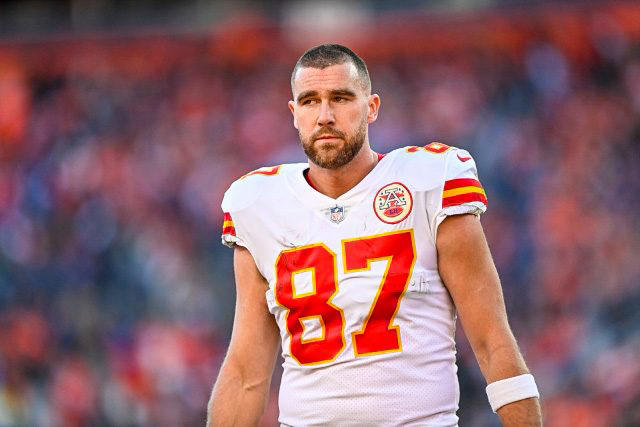 Travis Kelce, TE - Chiefs 32. Tommy Tremble - Carolina Panthers, 31. Theo Johnson - New York Giants, 30. Brenton Strange - Jacksonville Jaguars, 29. Will Dissly - Los Angeles Chargers, 28. Chig Okonkwo - Tennessee Titans, 27. Mason Taylor - New York Jets, 26. Noah Fant - Seattle Seahawks, 25. Juwan Johnson - New Orleans Saints, 24. Hunter Henry - New England Patriots, 23. Dalton Schultz - Houston Texans, 22. Colston Loveland - Chicago Bears, 21. Cade Otton - Tampa Bay Buccaneers, 20. Tyler Higbee - Los Angeles Rams, 19. Dalton Kincaid - Buffalo Bills, 18. Tucker Kraft - Green Bay Packers, 17. Tyler Warren - Indianapolis Colts, 16. Kyle Pitts - Atlanta Falcons, 15. Jake Ferguson - Dallas Cowboys, 14. Mike Gesicki - Cincinnati Bengals, 13. Zach Ertz - Washington Commanders, 12. Pat Freiermuth - Pittsburgh Steelers, 11. Mark Andrews - Baltimore Ravens, 10. Evan Engram - Denver Broncos, 9. Dallas Goedert - Philadelphia Eagles, 8. Jonnu Smith - Miami Dolphins, 7. David Njoku - Cleveland Browns, 6. T.J. Hockenson - Minnesota Vikings, 5. Travis Kelce - Kansas City Chiefs, 4. Sam LaPorta - Detroit Lions, 3. Trey McBride - Arizona Cardinals, 2. Brock Bowers - Las Vegas Raiders, 1. George Kittle - San Francisco 49ers