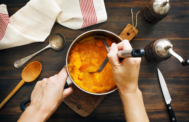 Upgrade the sauce Cheesy does it, A bit about mac 'n' cheese, Shop-bought vs homemade, Go big when it comes to pasta, How to cook the pasta, Why al dente?, Here’s a handy pasta hack, Choosing the right cheese, The sauce, Rescue the sauce: too thin, Rescue the sauce: too thick, Rescue the sauce: too grainy, Upgrade the sauce, The cheat's sauce, Herbs and spices, The final stage, The breadcrumbs, Stovetop version, Three-ingredient mac ‘n’ cheese, Lighter versions, Cheat's slow cooker version, Leftovers: reheating mac 'n' cheese, Leftovers: mac 'n' cheese arancini, Leftovers: mac 'n' cheese toasties, Leftovers: mac 'n' cheese mini pies