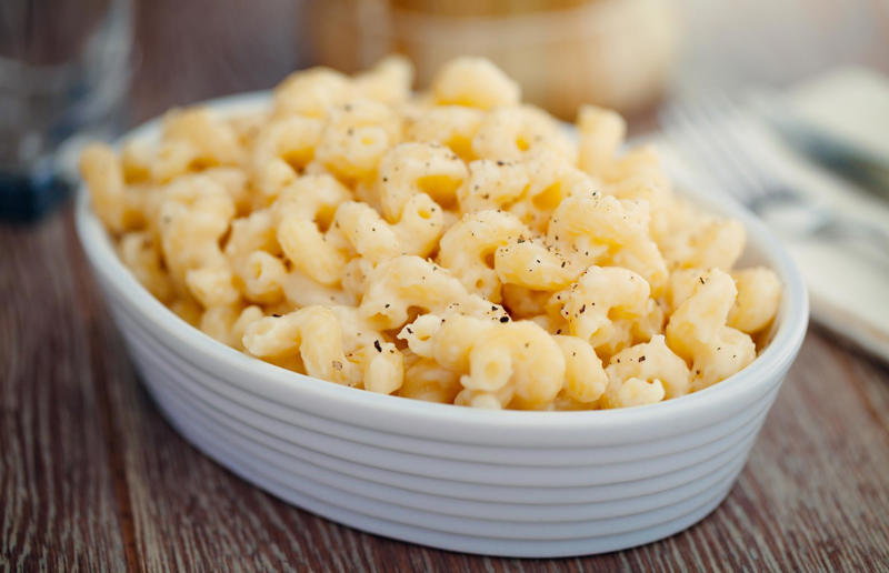 Cheat's slow cooker version Cheesy does it, A bit about mac 'n' cheese, Shop-bought vs homemade, Go big when it comes to pasta, How to cook the pasta, Why al dente?, Here’s a handy pasta hack, Choosing the right cheese, The sauce, Rescue the sauce: too thin, Rescue the sauce: too thick, Rescue the sauce: too grainy, Upgrade the sauce, The cheat's sauce, Herbs and spices, The final stage, The breadcrumbs, Stovetop version, Three-ingredient mac ‘n’ cheese, Lighter versions, Cheat's slow cooker version, Leftovers: reheating mac 'n' cheese, Leftovers: mac 'n' cheese arancini, Leftovers: mac 'n' cheese toasties, Leftovers: mac 'n' cheese mini pies