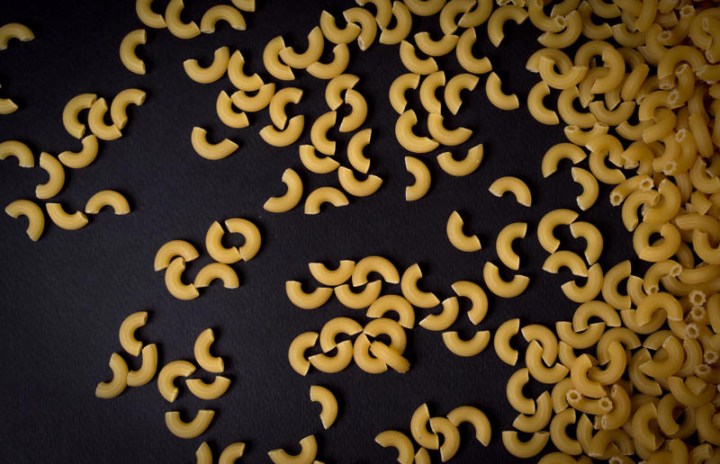 Go big when it comes to pasta Cheesy does it, A bit about mac 'n' cheese, Shop-bought vs homemade, Go big when it comes to pasta, How to cook the pasta, Why al dente?, Here’s a handy pasta hack, Choosing the right cheese, The sauce, Rescue the sauce: too thin, Rescue the sauce: too thick, Rescue the sauce: too grainy, Upgrade the sauce, The cheat's sauce, Herbs and spices, The final stage, The breadcrumbs, Stovetop version, Three-ingredient mac ‘n’ cheese, Lighter versions, Cheat's slow cooker version, Leftovers: reheating mac 'n' cheese, Leftovers: mac 'n' cheese arancini, Leftovers: mac 'n' cheese toasties, Leftovers: mac 'n' cheese mini pies