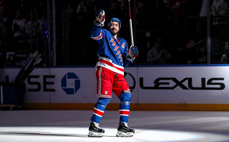 It's all about the defense, A wise choice, A 'life-changing' day for K'Andre Miller, Offer sheet buzz, Mika Zibanejad at center or wing?, Taylor Raddysh is an under-the-radar signing