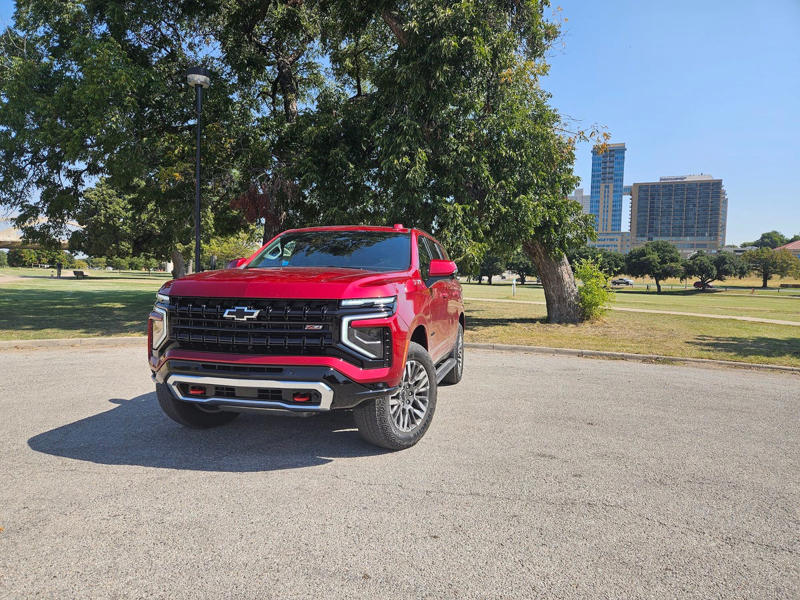 2025 Hyundai Santa Fe, 2025 Mazda CX-90, 2025 Toyota Grand Highlander, 2025 Genesis GV80, 2025 Volvo XC90, 2025 Chevrolet Tahoe / Suburban, 2025 Ford Expedition, 2025 Lexus GX, 2025 GMC Yukon, 2025 BMW X7, 2025 Cadillac Escalade, 2025 Mercedes-Benz GLS-Class, 2025 Lincoln Navigator, 2025 Lexus LX, 2025 Land Rover Range Rover