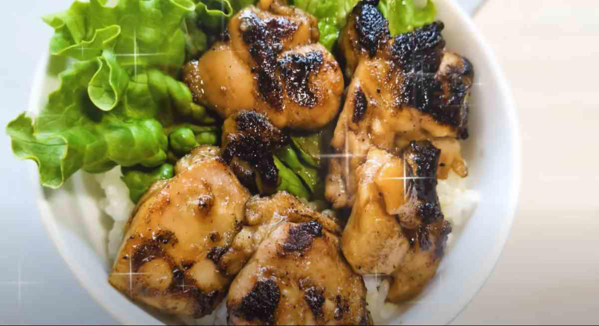 「備長炭で焼いたこだわり串なし焼き鳥」の詳細, 炭火もも肉のタレ炒めにアレンジ！, 炭火焼き鳥丼にアレンジ！, 「シーフードドリアソース」の詳細, シーフードフレンチトーストにアレンジ！, 「中華くらげ」の詳細, 中華くらげときゅうりの和え物にアレンジ！, 中華くらげのトマト豆腐和えにアレンジ！