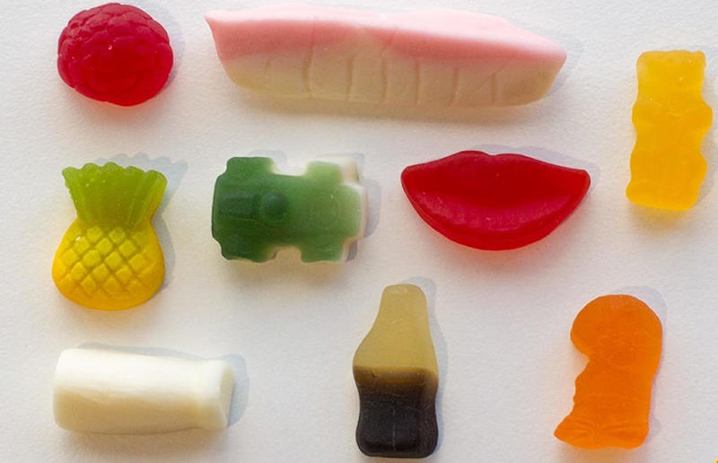 9. Pineapples 31. Choo Choo Bar, 30. Fizzoes, 29. Push Pop, 28. Jubes, 27. Spearmint Leaves, 26. Warheads Extreme Sour, 25. JOLS, 24. Black Cats, 23. Wine Gums, 22. Minties, 21. Sherbies, 20. Cheekies, 19. Yowie, 18. Zappo, 17. Pascall Marshmallows, 16. Zombie Chews, 15. Big Red Frogs, 14. Fantales, 13. Sour Brite Crawlers, 12. Jaffas, 11. Wizz Fizz Sherbet Sachets, 10. Life Savers Fizz Stix, 9. Pineapples, 8. Red Ripperz, 7. Clinkers, 6. Sherbet bombs, 5. Freckles, 4. Strawberry Clouds, 3. Snakes Alive, 2. Musk Sticks