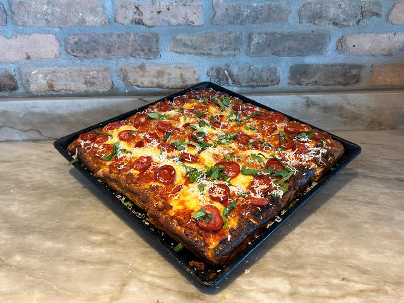 California pizza, Chicago , Grandma, also known as pizza alla nonna, Neapolitan, New Haven, New York , Sicilian, Tavern style
