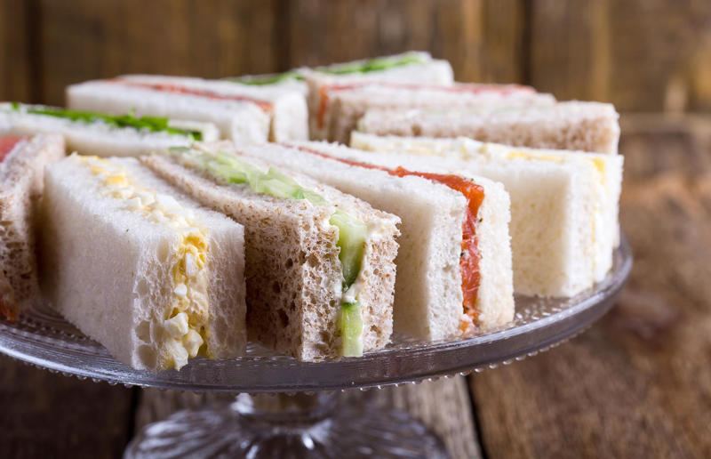 21. Tidy up your fillings 32. Chop up your ingredients, 31. Bake your sandwich, 30. Remove crusts correctly, 29. Use your leftovers, 28. Experiment with sweet alternatives, 27. Get creative for picky eaters, 26. Prepare ahead, 25. Use mayo for toasted sandwiches, 24. A not-so-deep cut, 23. Cut your own bread, 22. Go easy on calorie-dense spreads, 21. Tidy up your fillings, 20. Toast the inside of your bread, 19. Store sandwiches correctly, 18. Tightly wrap tortillas, 17. Wash your veg, 16. Experimenting with texture, 15. Use the toaster wisely, 14. Season, season, season, 13. Mix it up, 12. Use compound butter, 11. Lattice bacon strips, 10. Cut diagonally, not widthways, 9. Use the right bread, 8. Add condiments later, 7. Slice bread with care, 6. Choose the right cheese, 5. Soak up the excess moisture, 4. Layer lovingly, 3. Spice up your bread, 2. Peanut butter barrier